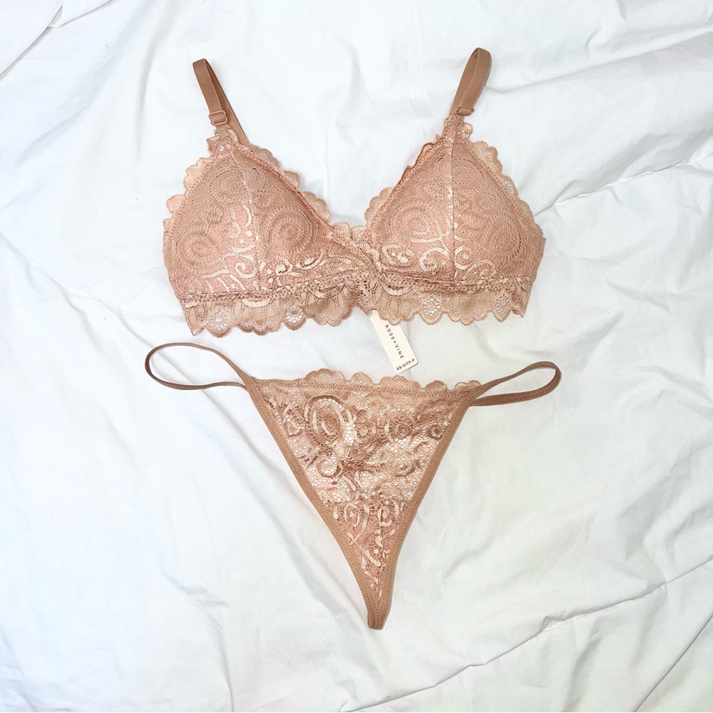 Lingerie Set Rose + Vine (Brand New)